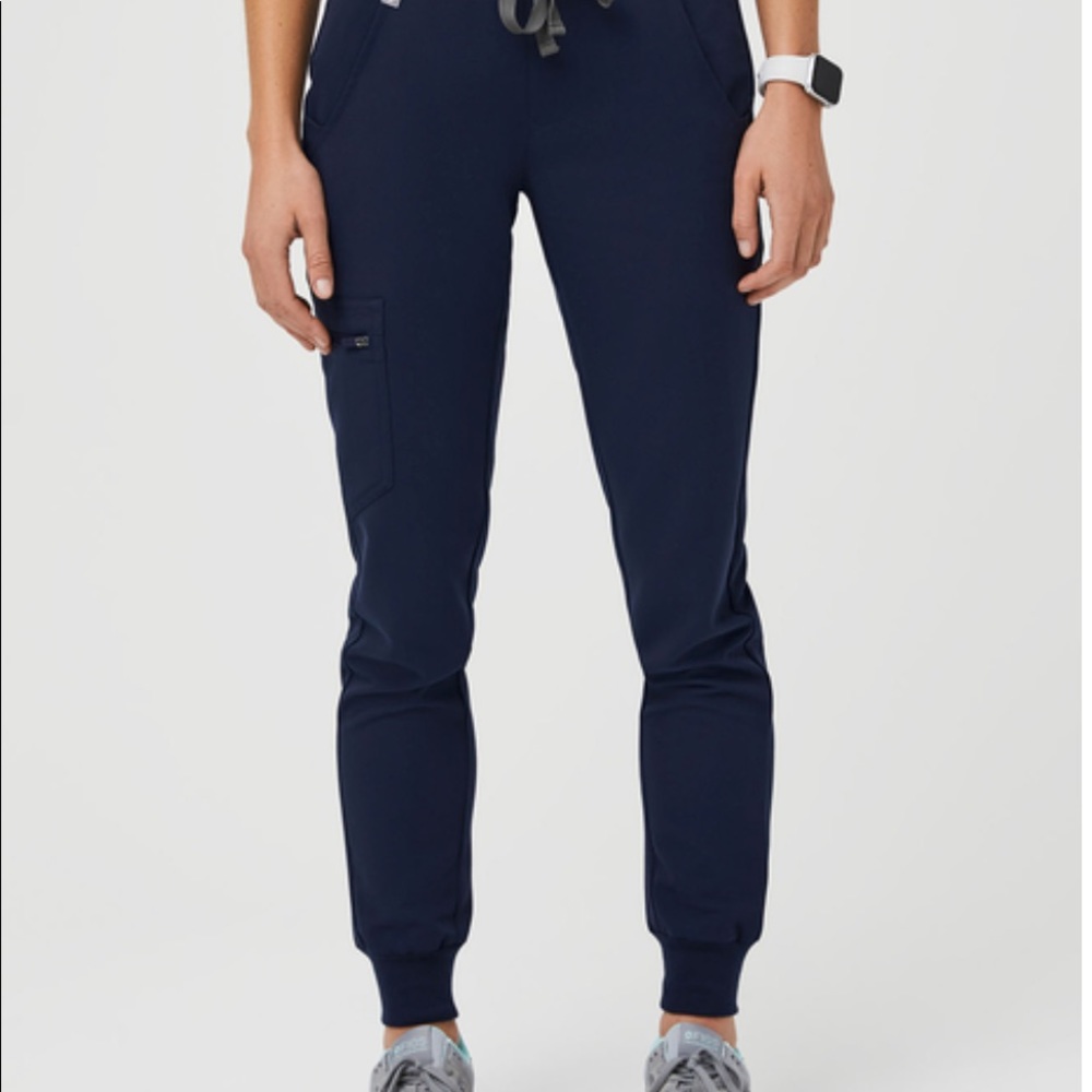 FIGS Zamora Navy Medium Scrub Bottoms